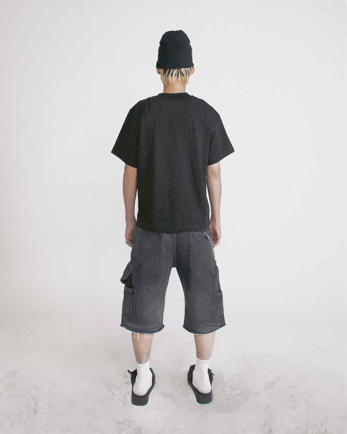 ACP "P1ST0L" BLACK BOXY T-SHIRT